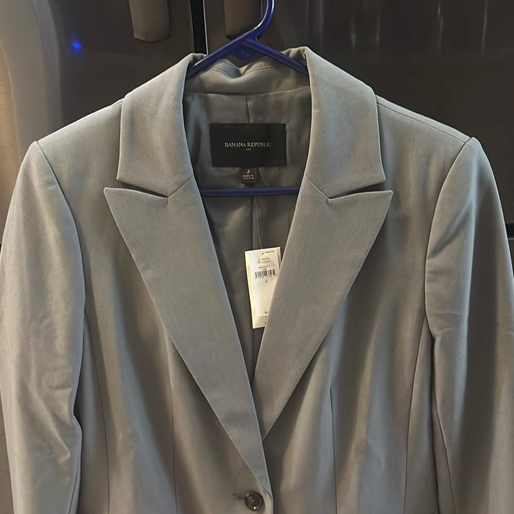 Chic Gray Blazer